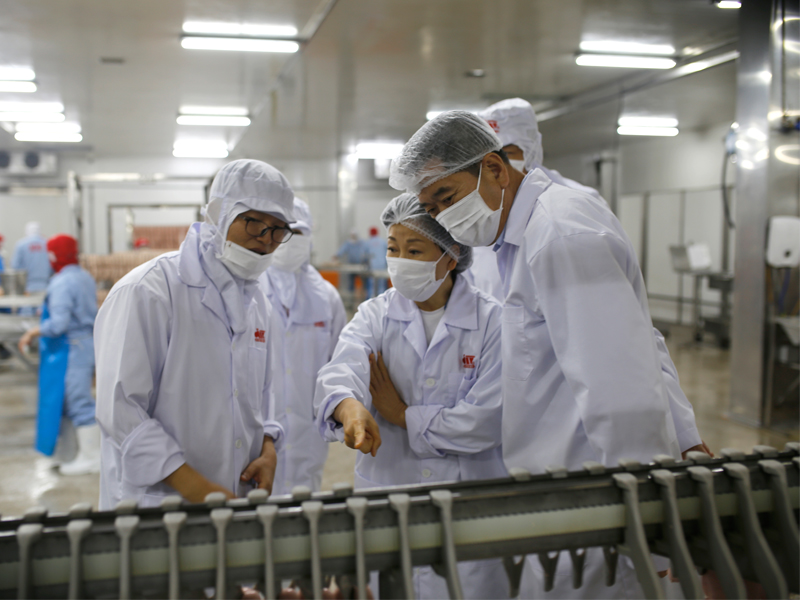 lãnh đạo hàn quốc thăm nhà máy xúc xích đức việt
